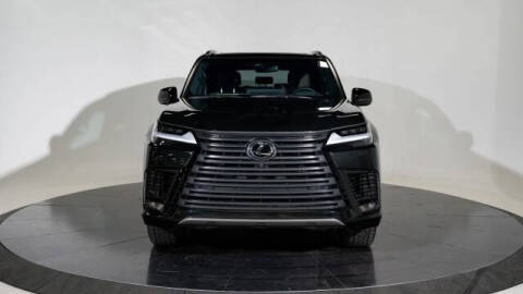 2025 Lexus LX 700h Overtrail