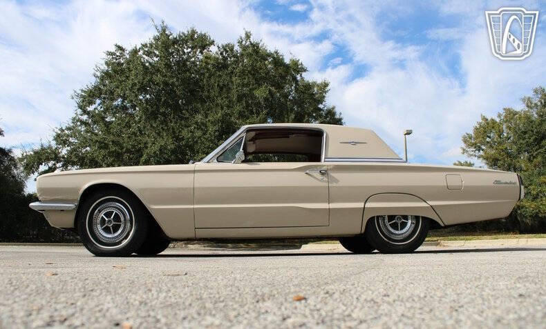 1966 Ford Thunderbird