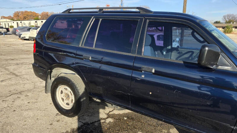 2003 Mitsubishi Montero Sport ES