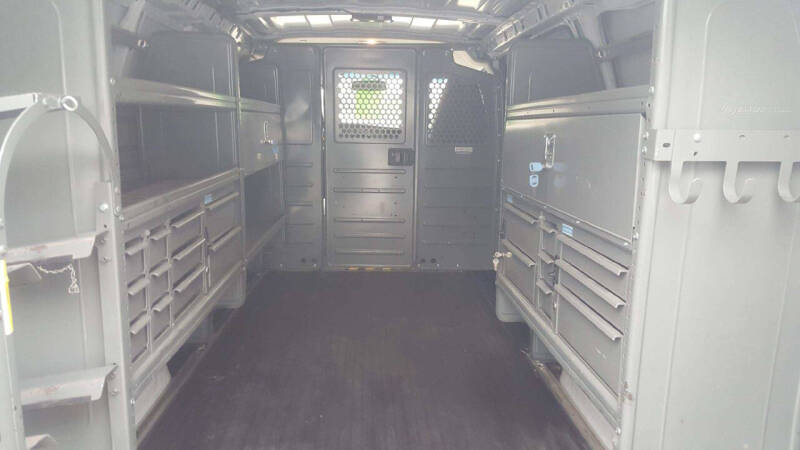 2022 Chevrolet Express 2500