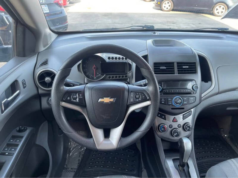 2014 Chevrolet Sonic LT Auto