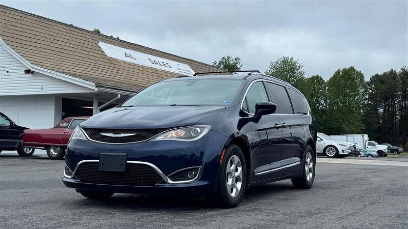 2017 Chrysler Pacifica Touring-L Plus