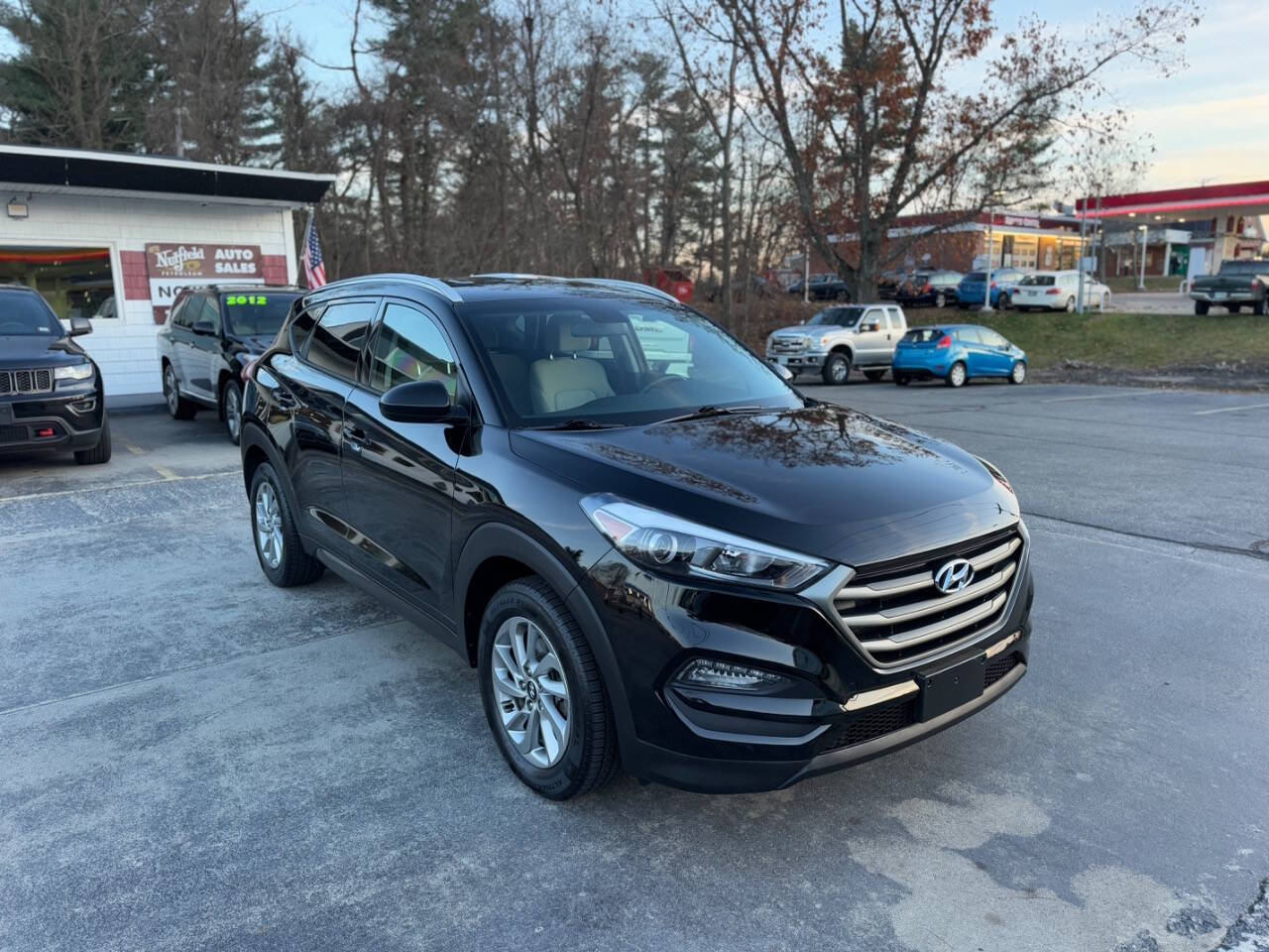 2016 Hyundai TUCSON for sale at Nutfield Petroleum in Londonderry, NH