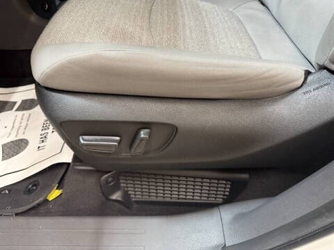 2024 Toyota Sienna LE 8-Passenger