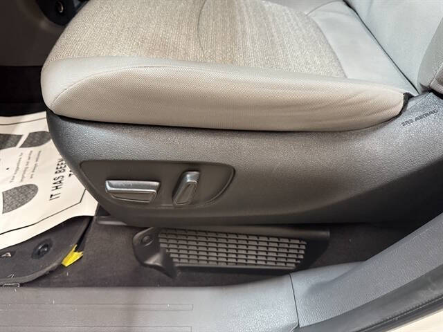 2024 Toyota Sienna LE 8-Passenger