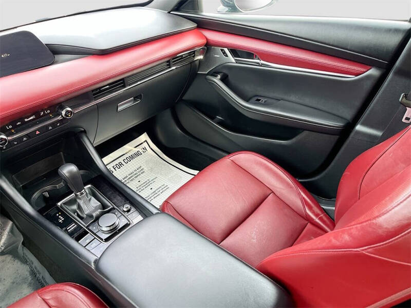 2022 Mazda Mazda3 Hatchback Premium Plus