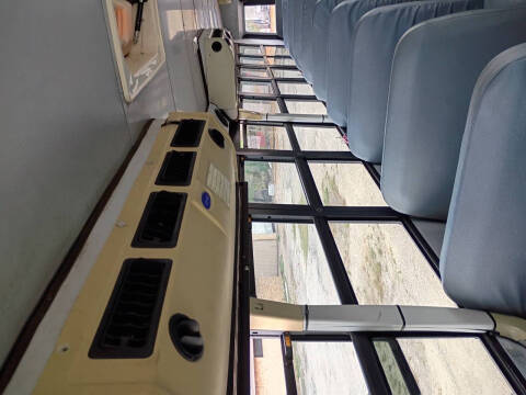 2009 Freightliner B2 Chassis