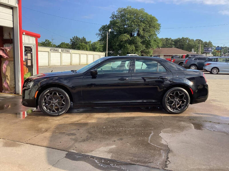 2019 Chrysler 300 S