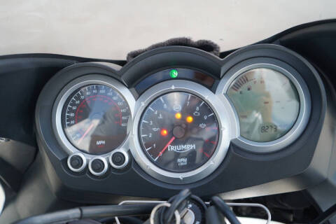 2011 Triumph Sprint GT 1050