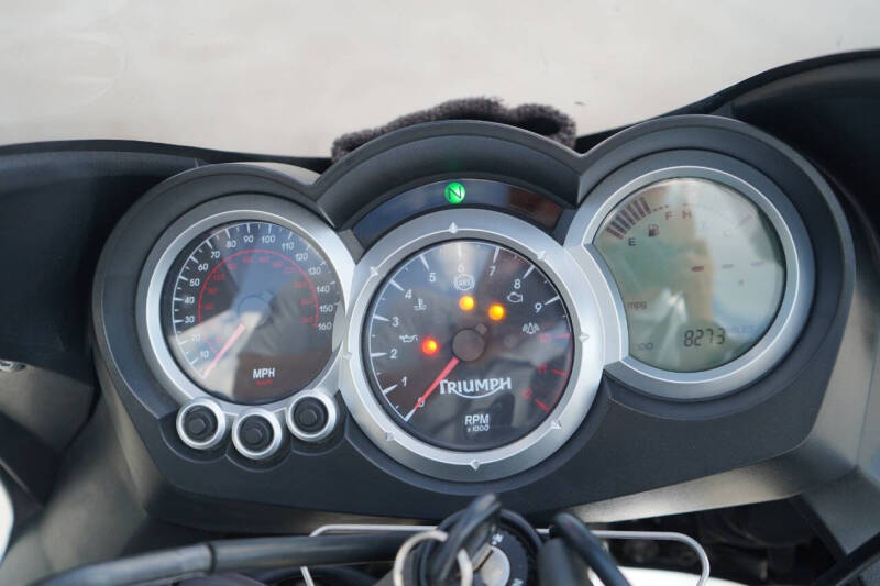 2011 Triumph Sprint GT 1050