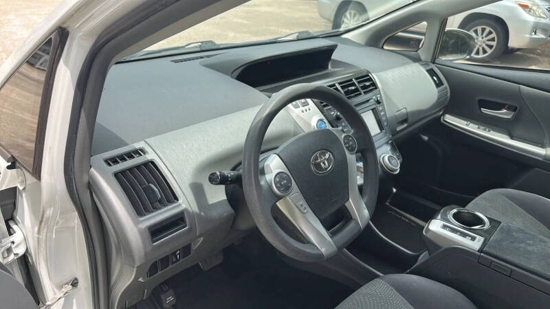 2012 Toyota Prius v