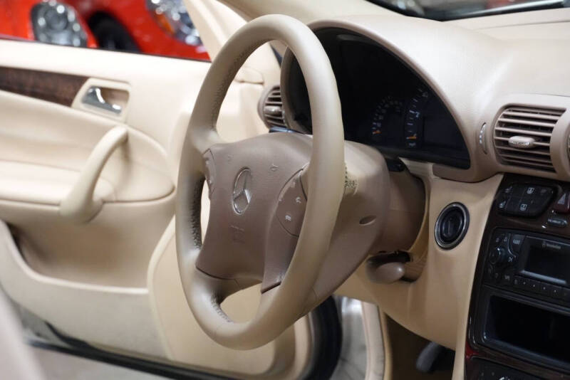 2004 Mercedes-Benz C-Class C 240 4MATIC