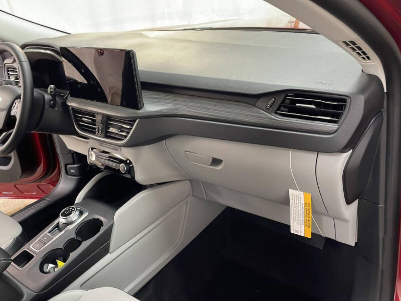 2026 Ford Escape Platinum