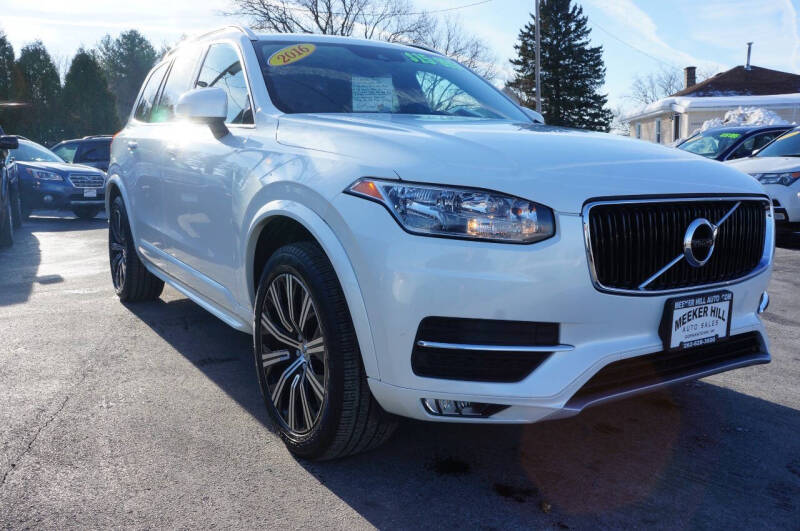 2016 Volvo XC90 T6 Momentum