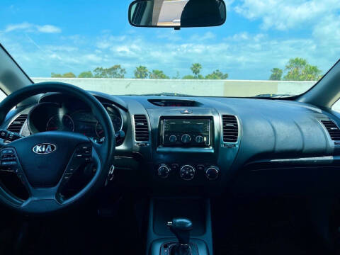 2016 Kia Forte5 LX