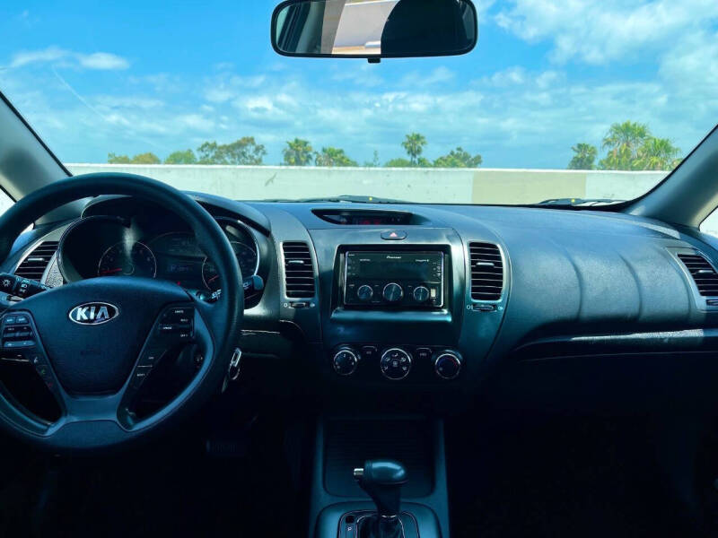 2016 Kia Forte5 LX