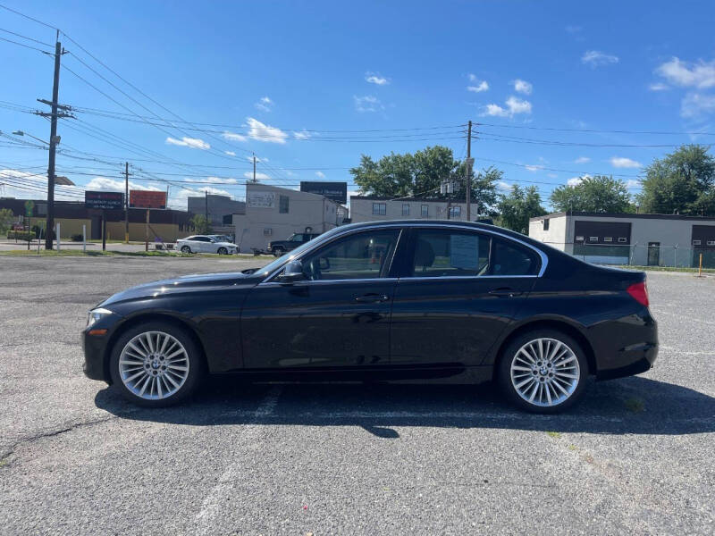 2013 BMW 3 Series 328i photo 3