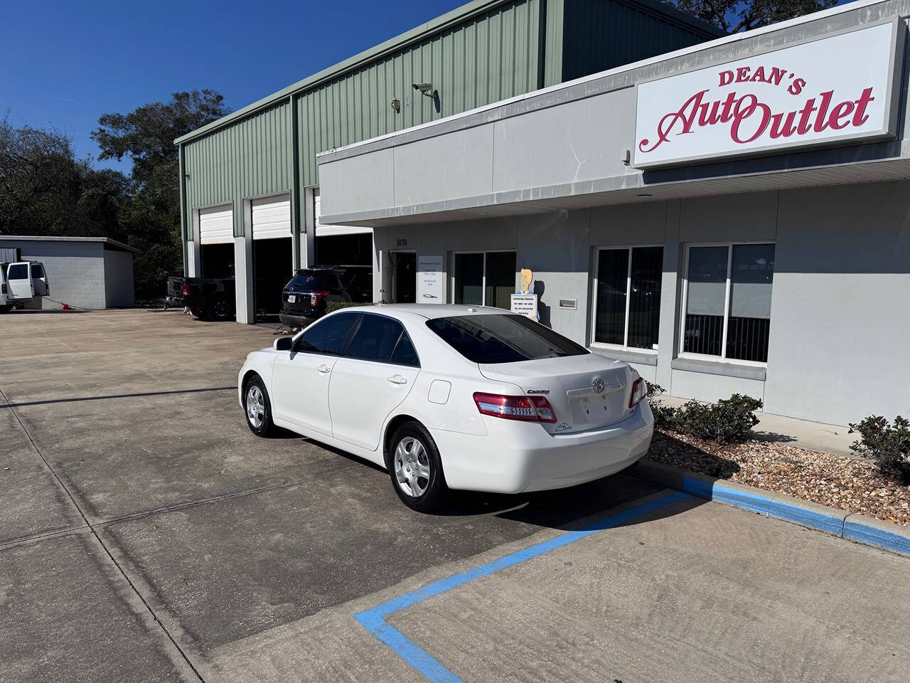 2010 Toyota Camry for sale at Deans Auto Outlet in Ormond Beach, FL