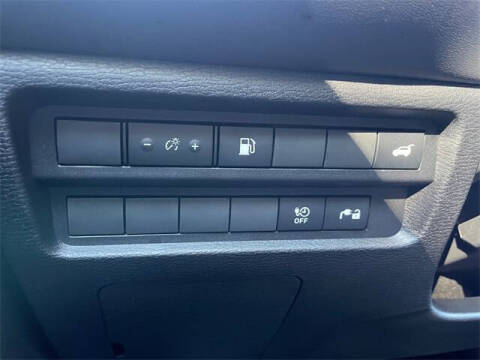 2025 Mitsubishi Outlander PHEV SE