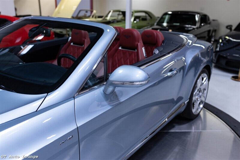 2015 Bentley Continental 21