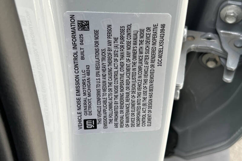 2025 Chevrolet Silverado EV RST