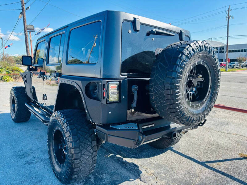 2017 Jeep Wrangler Unlimited Willys Wheeler W