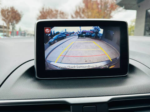 2015 Mazda MAZDA3 i Grand Touring