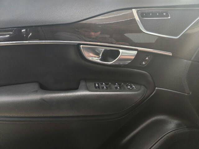 2019 Volvo XC90 T5 Momentum
