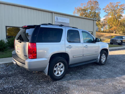 2011 GMC Yukon for sale at B & B AUTO SALES INC in Odenville AL