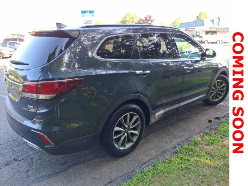 2017 Hyundai Santa Fe SE