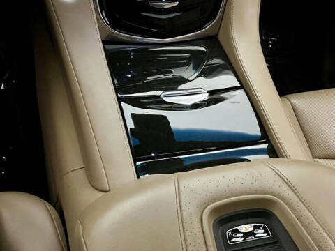 2020 Cadillac Escalade Platinum