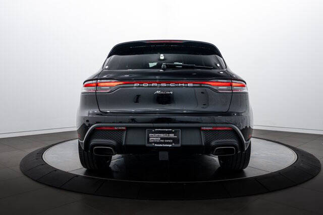 2025 Porsche Macan