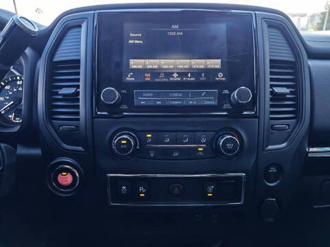 2022 Nissan Titan SV