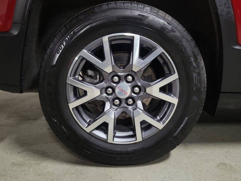 2023 GMC Acadia SLT