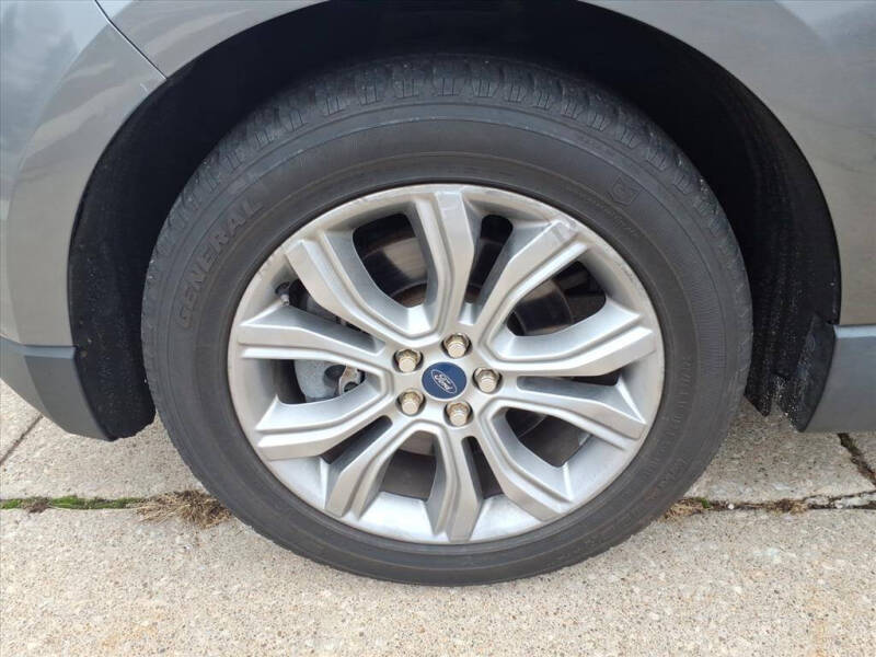 2019 Ford Edge Titanium