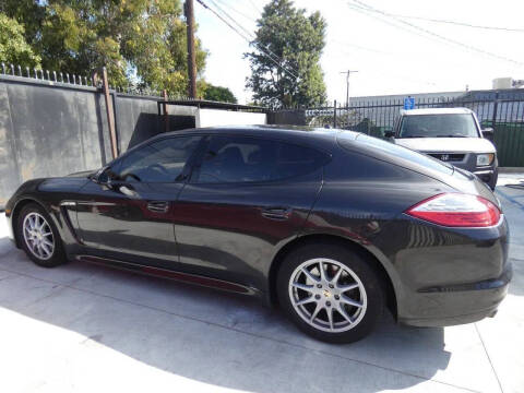 2011 Porsche Panamera 4
