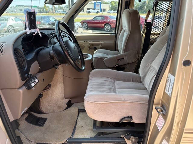 2000 Ford E-Series E-150