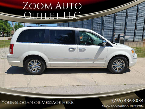 2009 Chrysler Town and Country for sale at Zoom Auto Outlet LLC in Thorntown IN