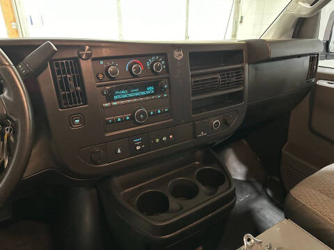 2020 GMC Savana 2500