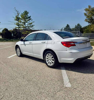 2013 Chrysler 200 LX
