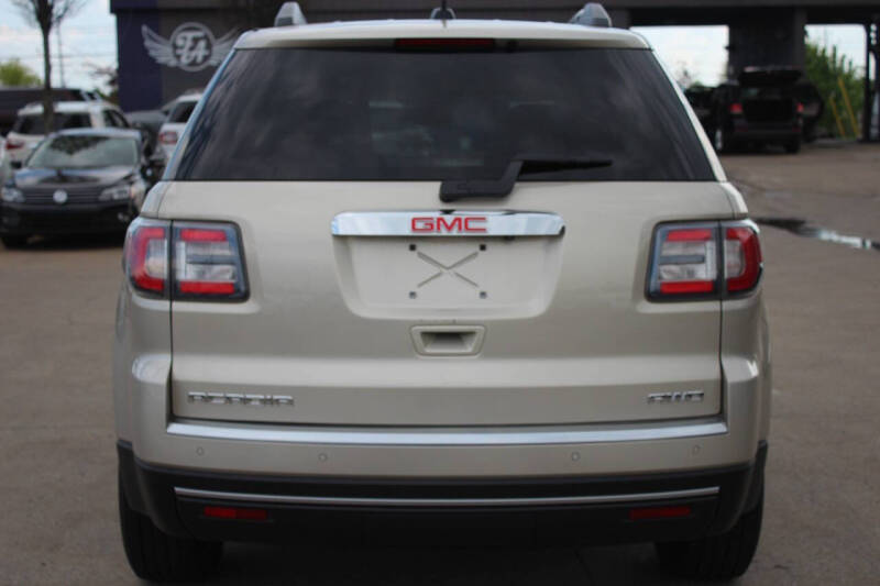 2016 GMC Acadia SLE-2