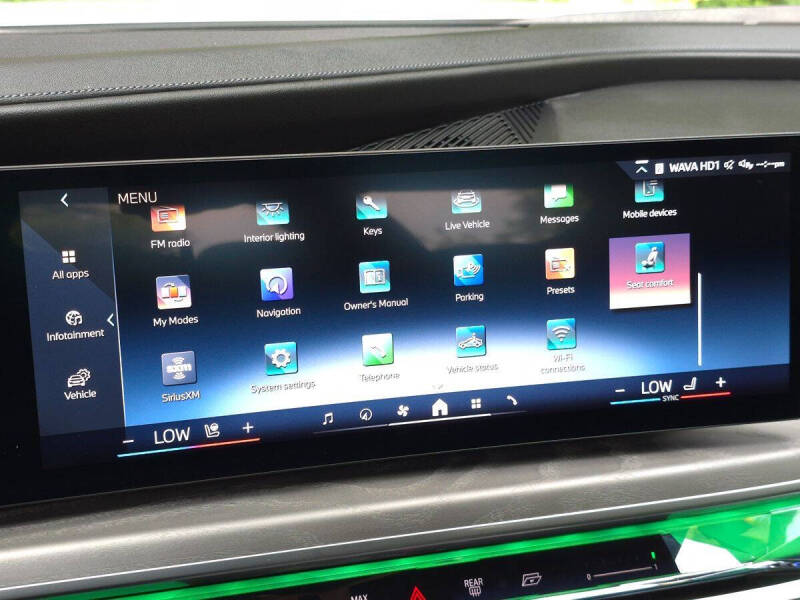 2023 BMW 7 Series 740i