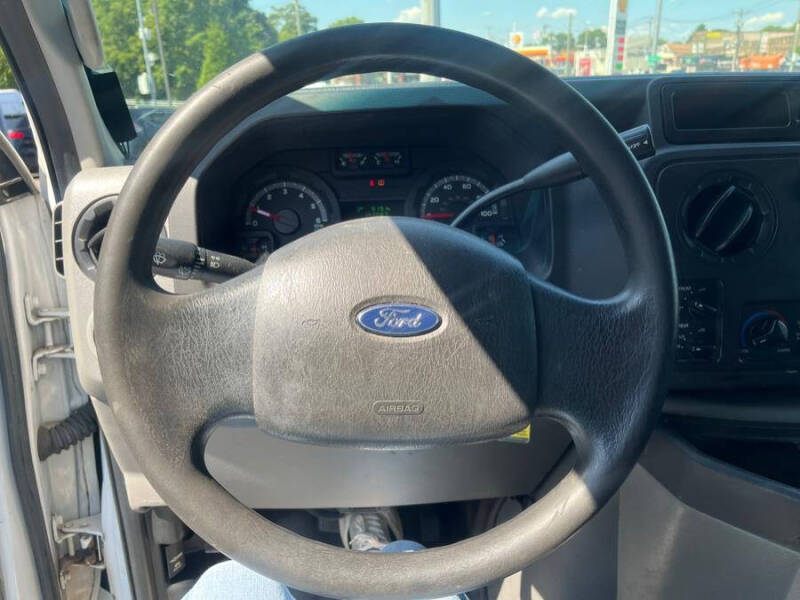 2014 Ford E-Series E-250