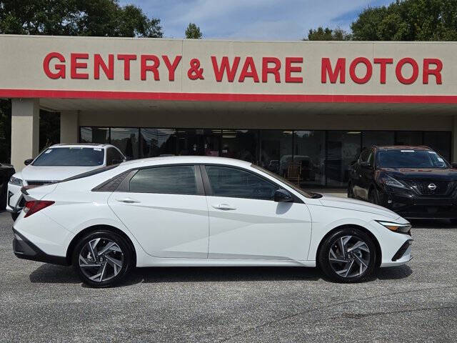 2025 Hyundai Elantra SEL