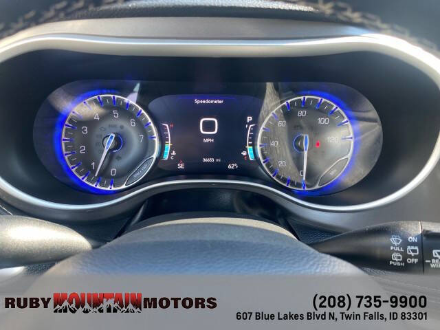 2023 Chrysler Pacifica Touring L