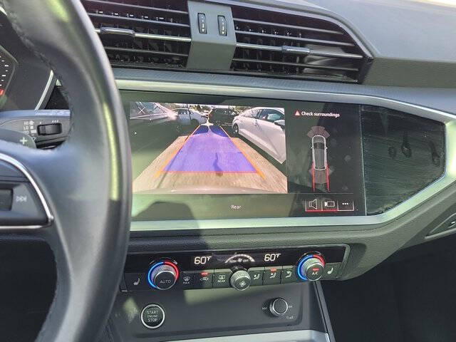 2024 Audi Q3 quattro S line Premium 45 TFSI