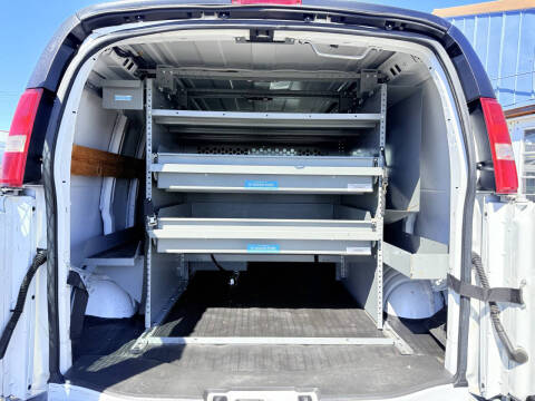 2018 Chevrolet Express 2500