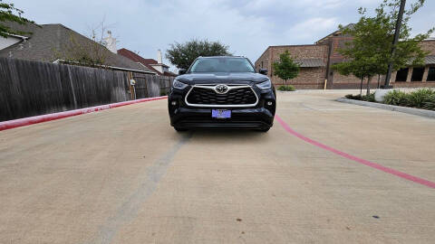 2023 Toyota Highlander XLE