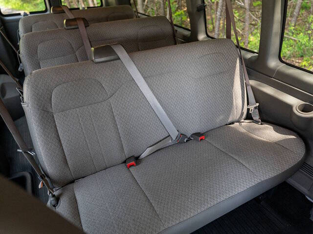 2025 Chevrolet Express 2500