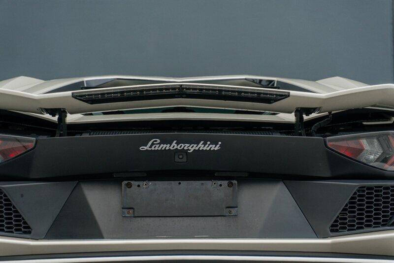 2017 Lamborghini Aventador LP 740-4 S